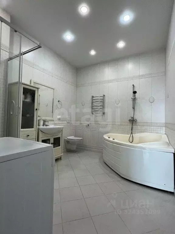 4-к кв. Свердловская область, Нижний Тагил ул. Дружинина, 64 (139.0 м) - Фото 1