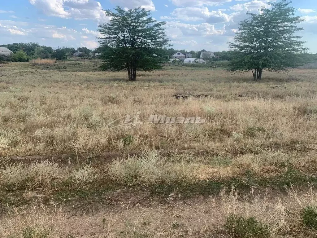 Участок в Крым, Симферопольский район, Первомайское с/пос, с. Красное ... - Фото 1
