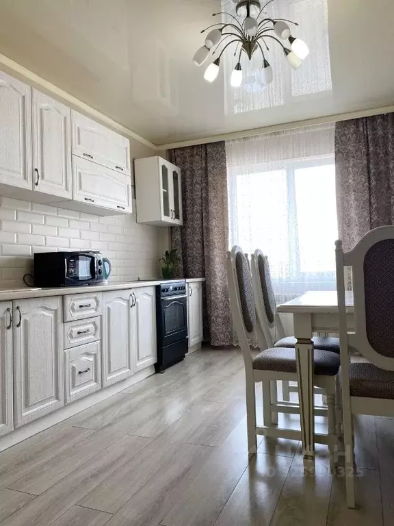 2-к кв. Адыгея, Майкоп ул. Чкалова, 65 (70.0 м) - Фото 1