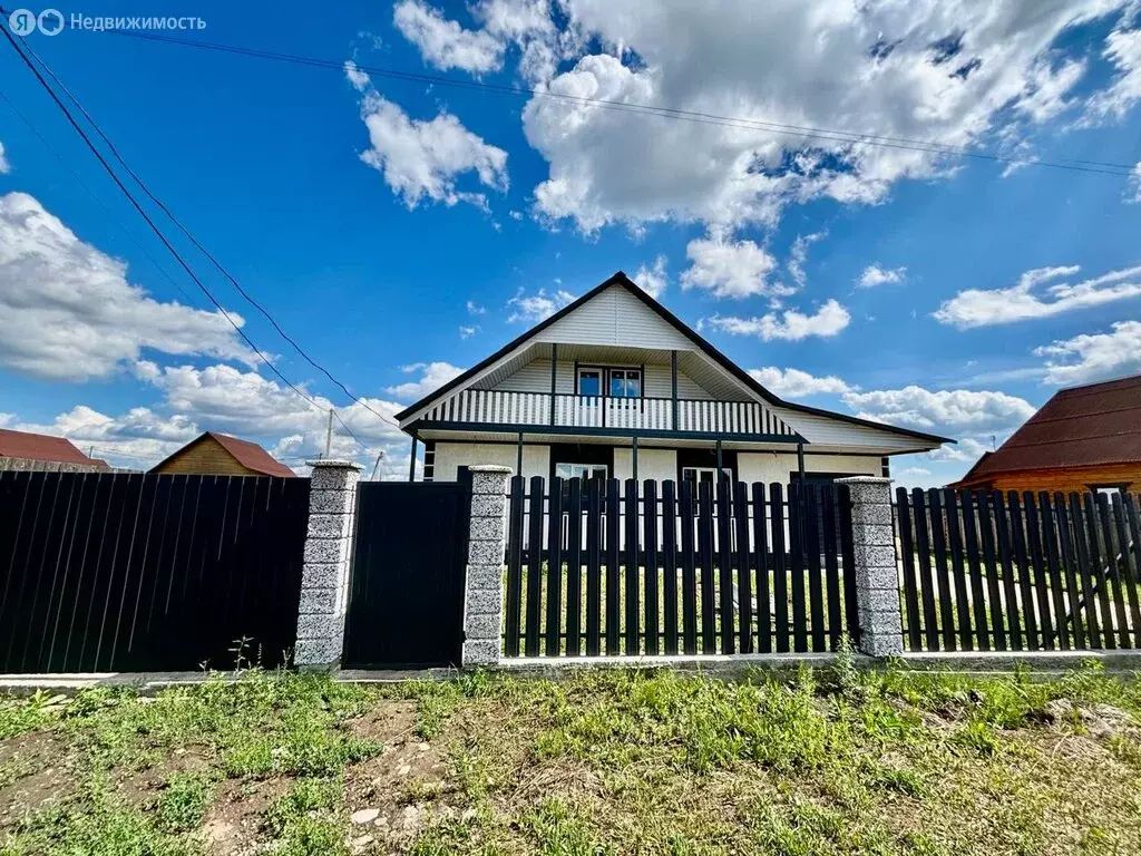 Дом в Хомутово, улица Эдварда Станкевича, 51 (230 м) - Фото 1
