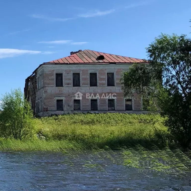 Дом в Карелия, Медвежьегорский район, Великогубское с/пос, Леликово ... - Фото 1