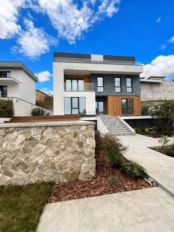 Дом в Сочи, Ворошиловградская улица (296.2 м) - Фото 1