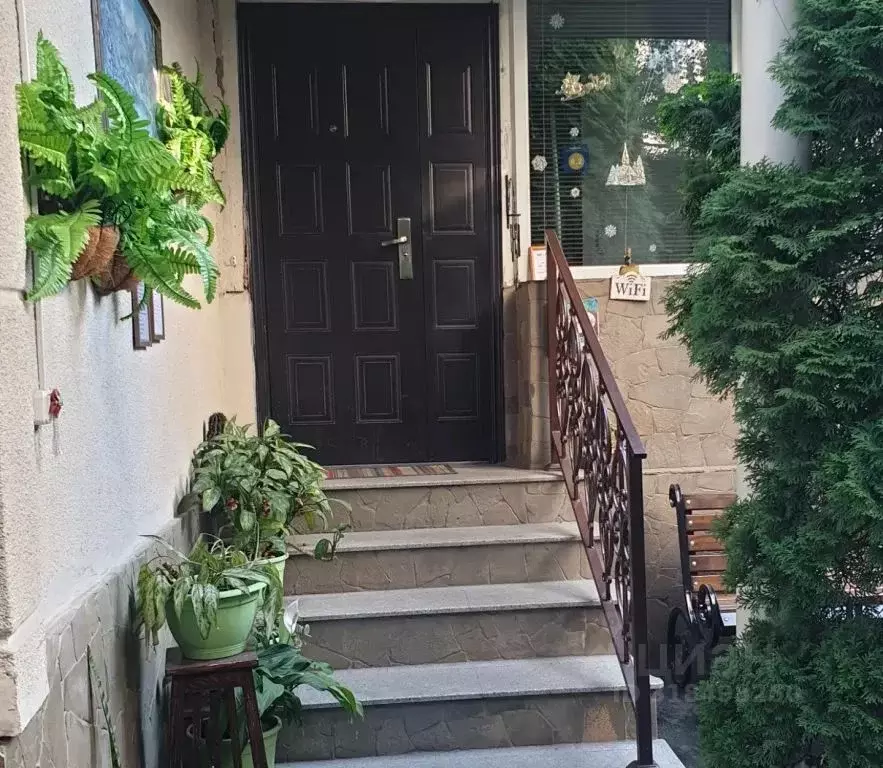 Комната Кабардино-Балкария, Нальчик ул. Нахушева, 5 - Фото 1