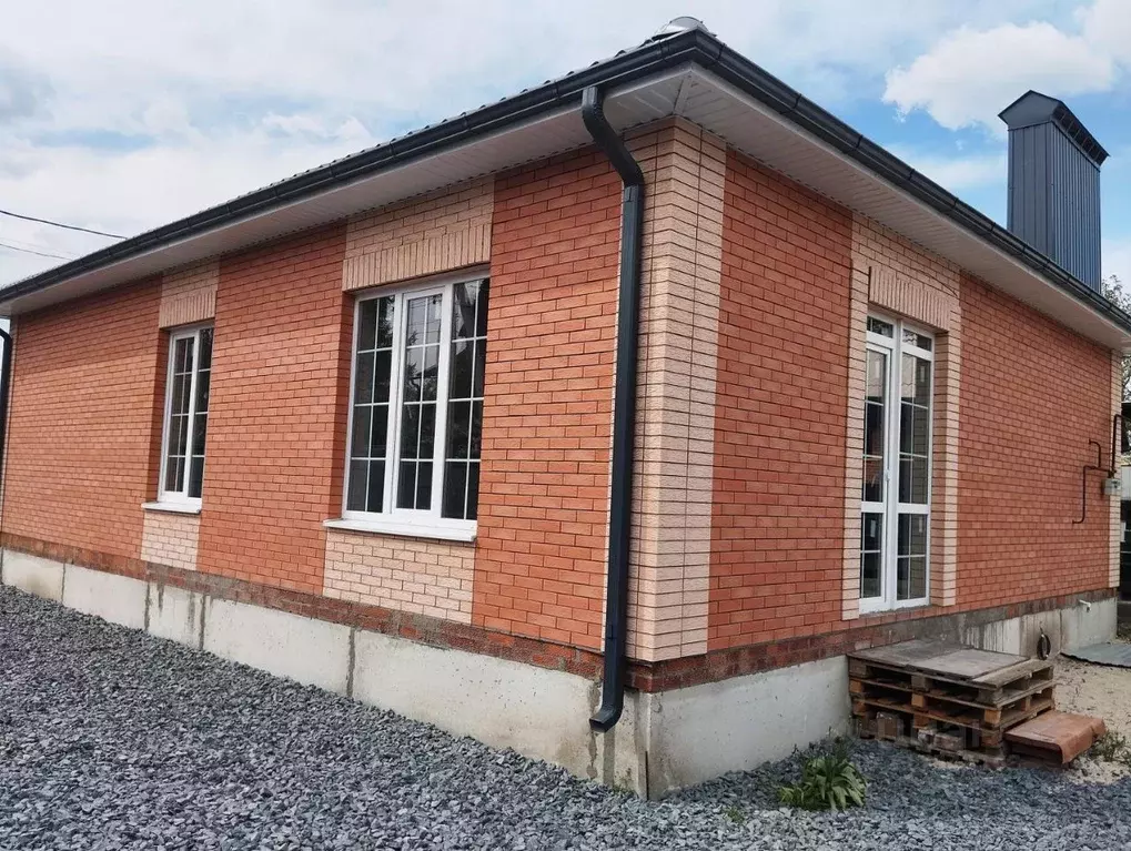 Дом в Ростовская область, Батайск ул. Калинина (110 м) - Фото 0