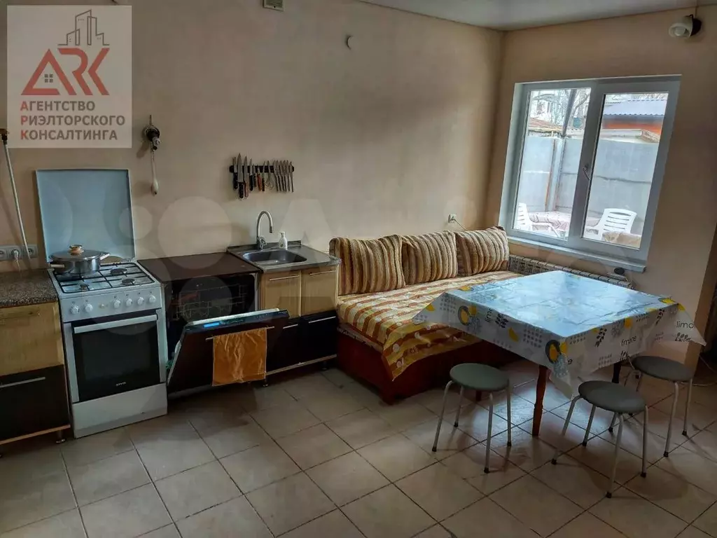 4-к. квартира, 100 м, 1/2 эт. - Фото 0