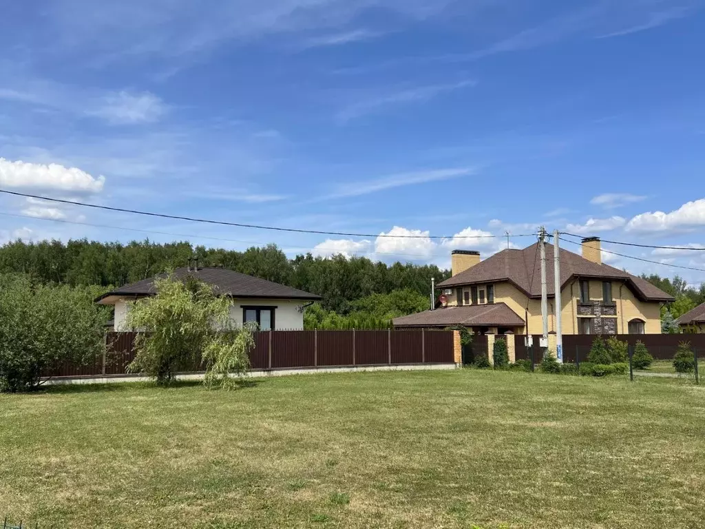 Участок в Московская область, Мытищи городской округ, д. Сухарево ул. ... - Фото 1