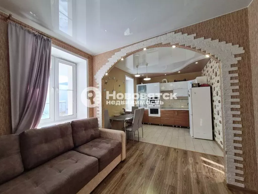 3-к кв. Кировская область, Киров ул. Гагарина, 20 (60.0 м) - Фото 1