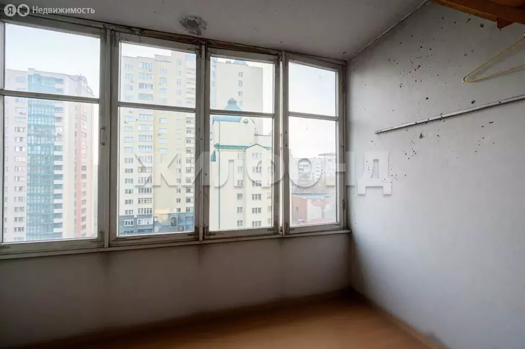 3-комнатная квартира: Новосибирск, улица Челюскинцев, 15/1 (61 м) - Фото 2