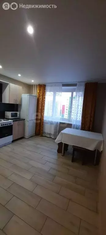 1-комнатная квартира: Тюмень, улица Федюнинского, 58 (47.3 м) - Фото 1