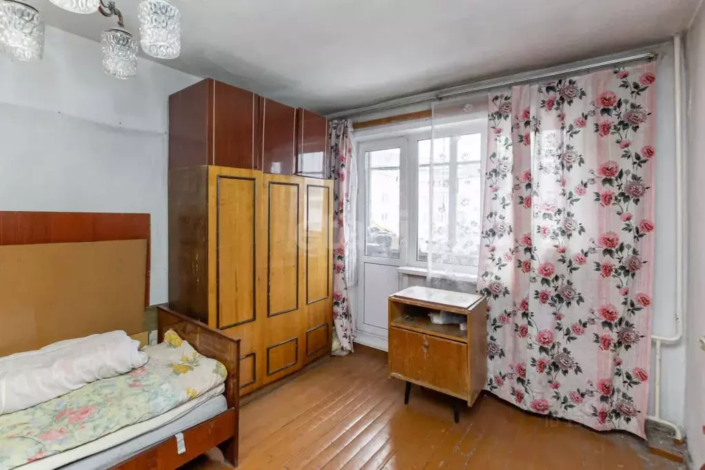 2-к кв. Алтайский край, Барнаул ул. Антона Петрова, 63 (48.0 м) - Фото 0