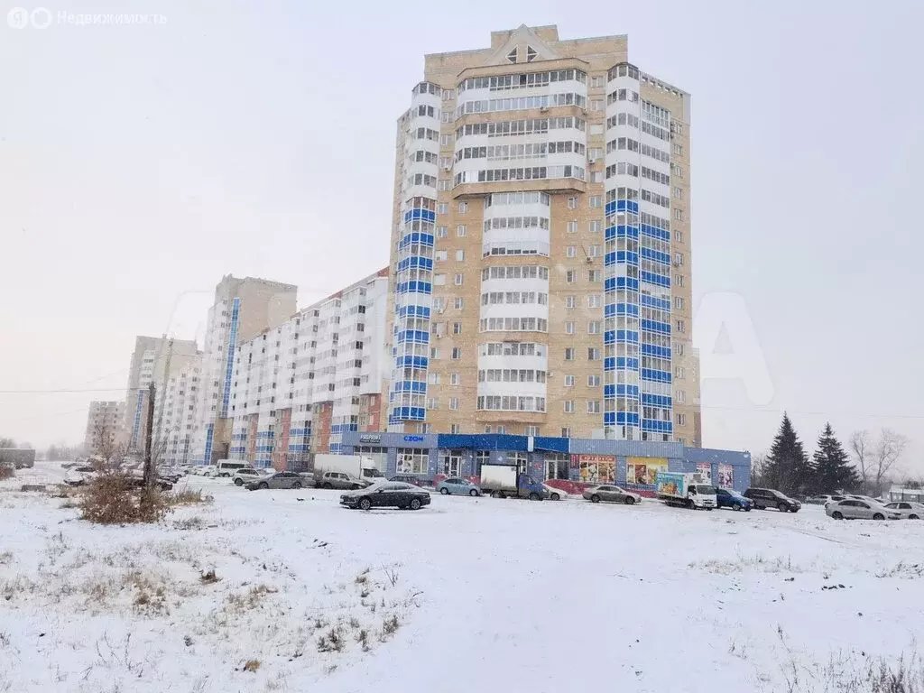 3-комнатная квартира: Омск, 3-я Енисейская улица, 32/1 (63 м) - Фото 1