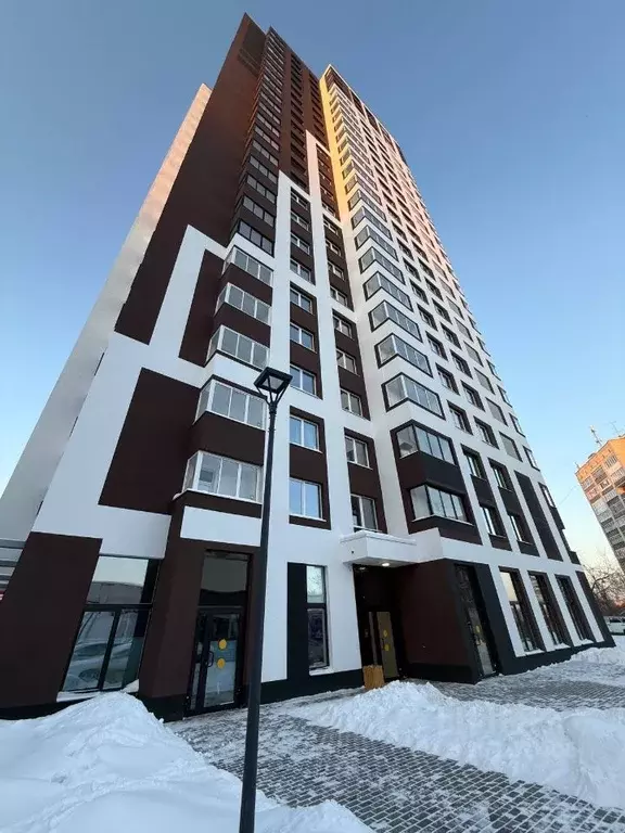 3-к кв. Свердловская область, Екатеринбург ул. Прониной, 43 (78.4 м) - Фото 1