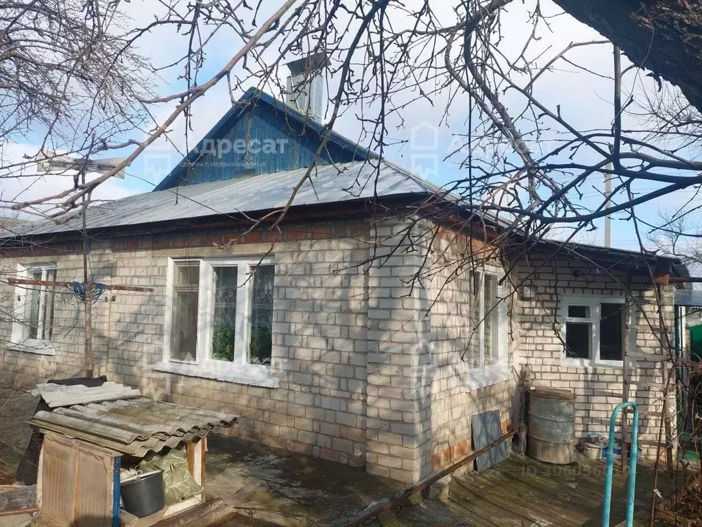 Дом в Волгоградская область, Волгоград Кременская ул. (90 м) - Фото 0