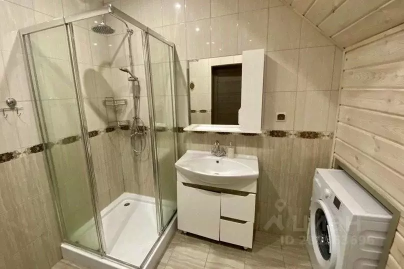 Дом в Башкортостан, Белорецкий район, Абзаковский сельсовет, с. ... - Фото 2