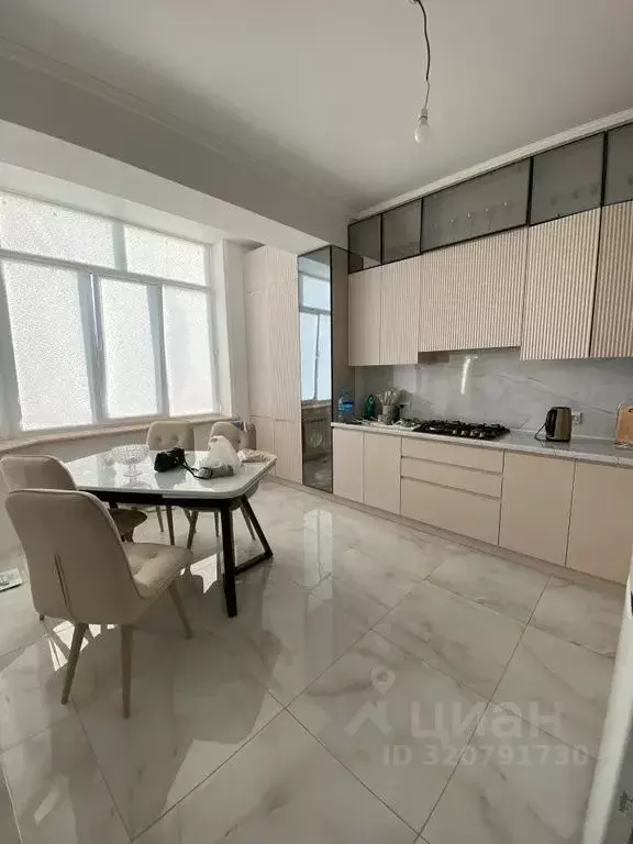 2-к кв. Дагестан, Избербаш ул. Г. Гамидова, 87Б (90.0 м) - Фото 0