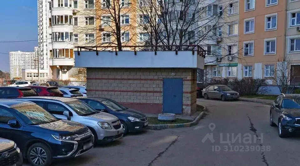 Гараж в Москва Лукинская ул., 16 (12 м) - Фото 0