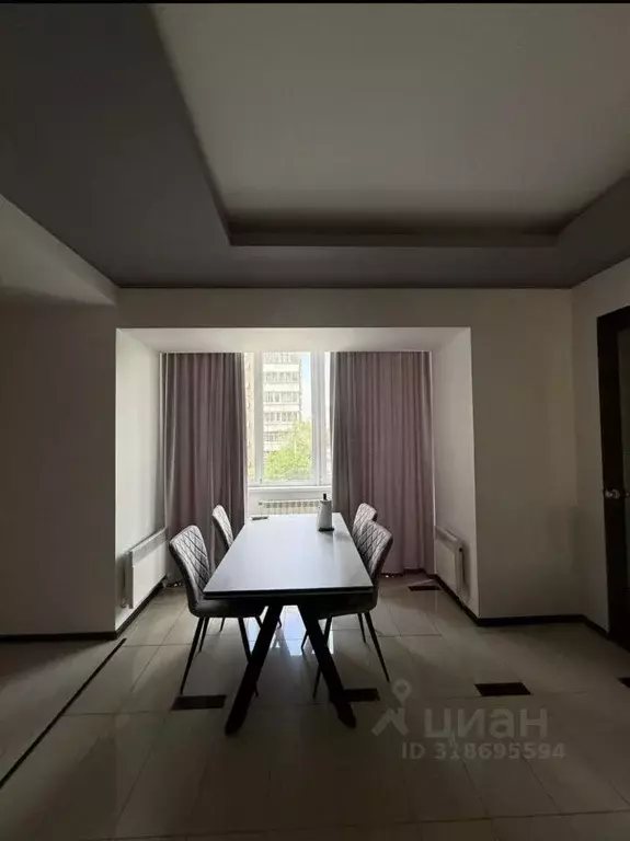 4-к кв. Красноярский край, Красноярск ул. Карла Маркса, 39 (184.0 м) - Фото 1