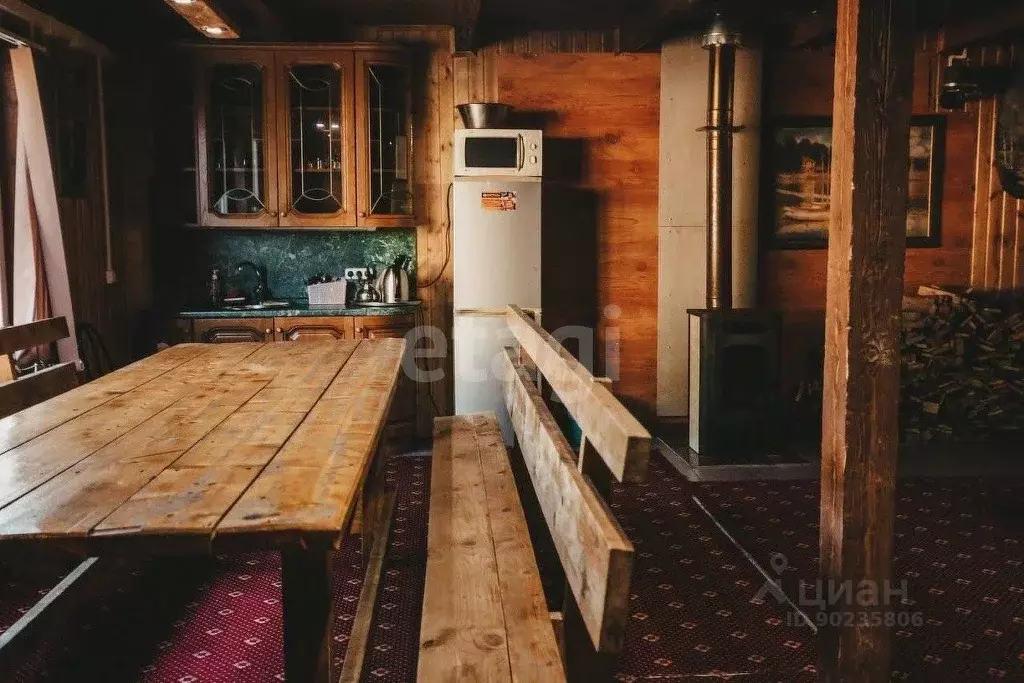 Дом в Ямало-Ненецкий АО, Салехард ул. Сенькина (180 м) - Фото 1