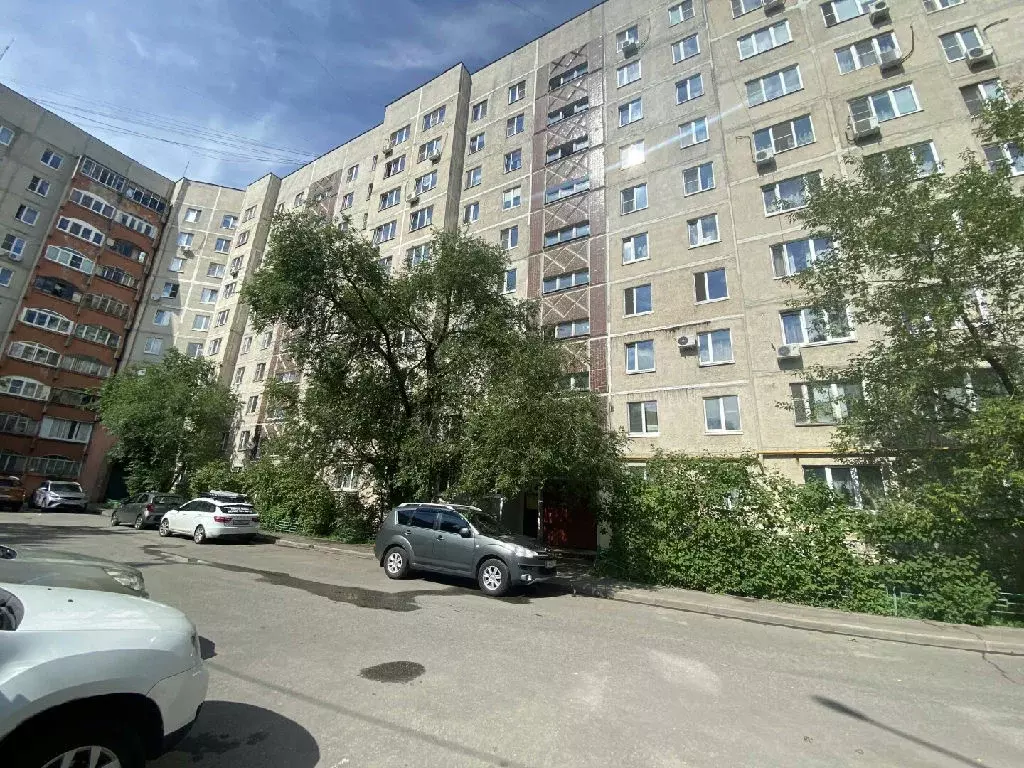 Продается 3-комнатная квартира - Фото 1
