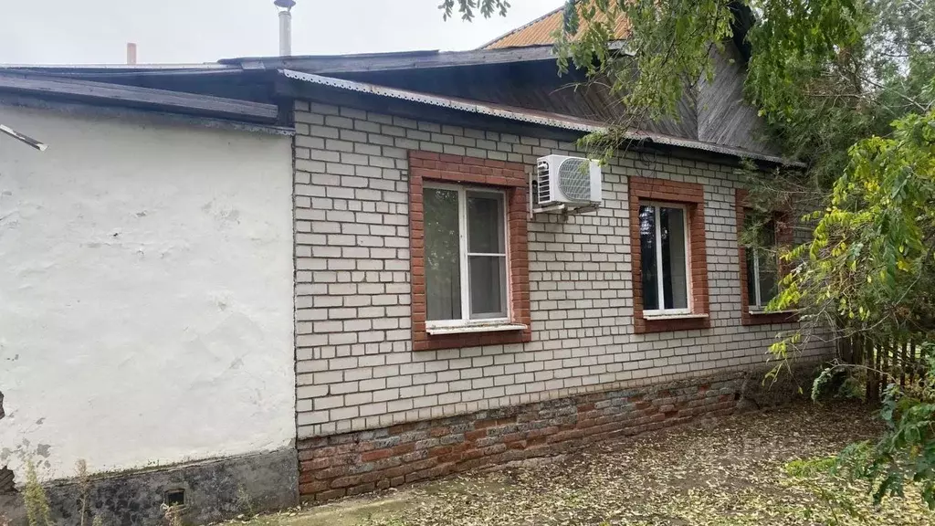 Дом в Астраханская область, Харабали ул. Ленина, 82 (68 м) - Фото 1