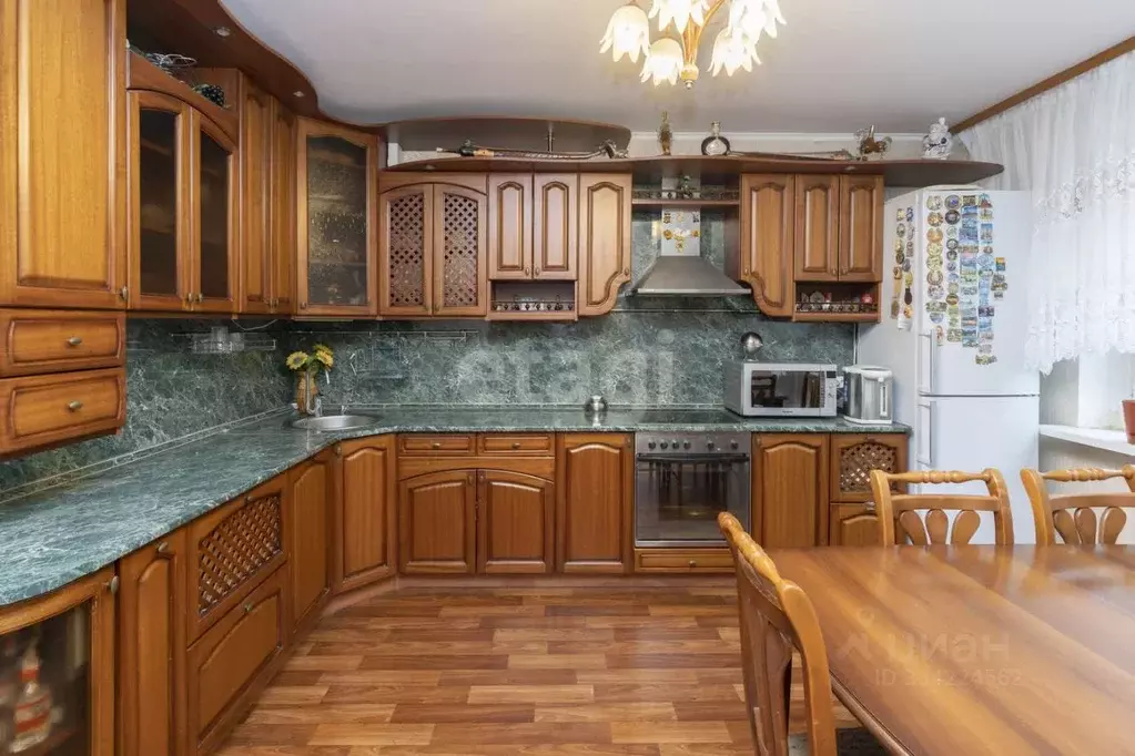 3-к кв. Тюменская область, Тюмень ул. Пермякова, 74к4 (90.7 м) - Фото 1