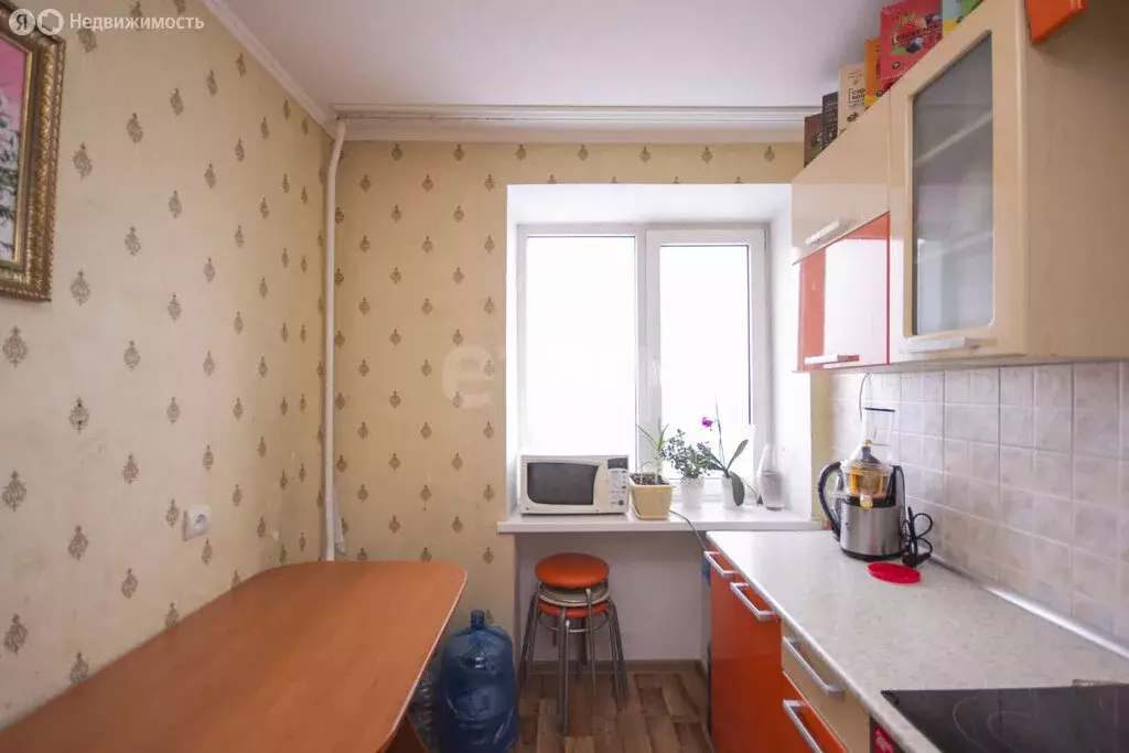2-комнатная квартира: Тюмень, улица Республики, 90 (43.3 м) - Фото 1