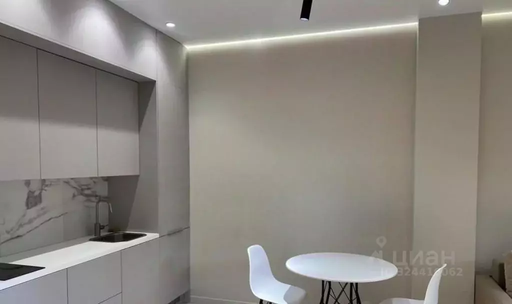 2-к кв. Свердловская область, Екатеринбург ул. Первомайская, 60 (53.0 ... - Фото 1