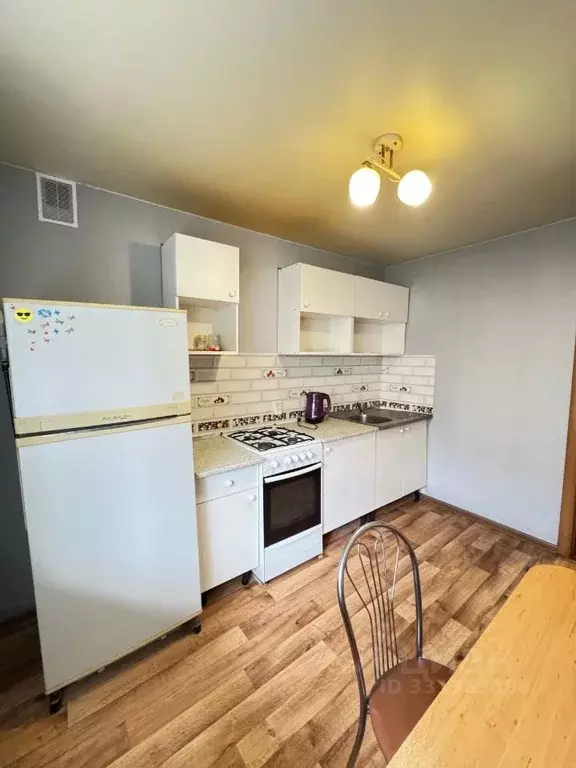 2-к кв. Кировская область, Киров Хлыновская ул., 20 (50.0 м) - Фото 2