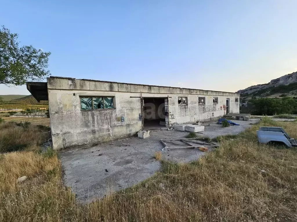 Помещение свободного назначения в Крым, Бахчисарайский район, с. ... - Фото 2