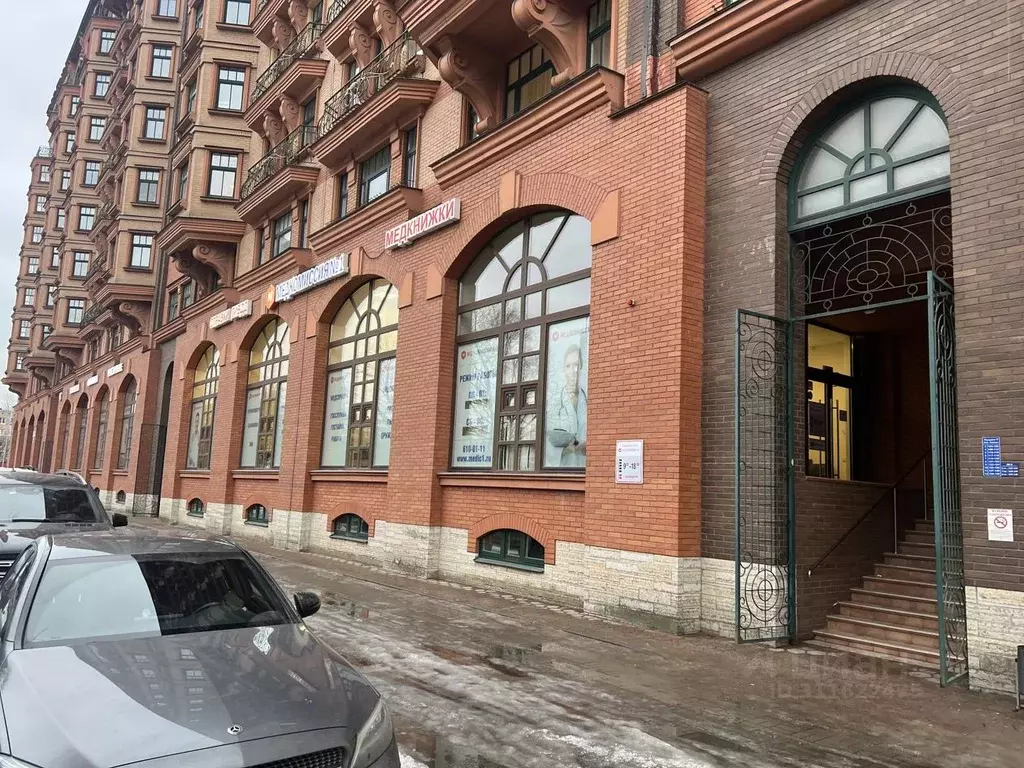 Торговая площадь в Санкт-Петербург Наличная ул., 28/16 (410 м) - Фото 1