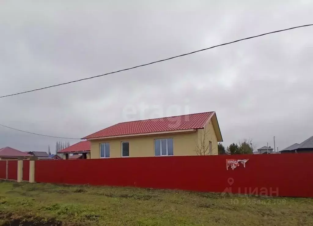 Дом в Башкортостан, Иглинский район, Акбердинский сельсовет, с. ... - Фото 2