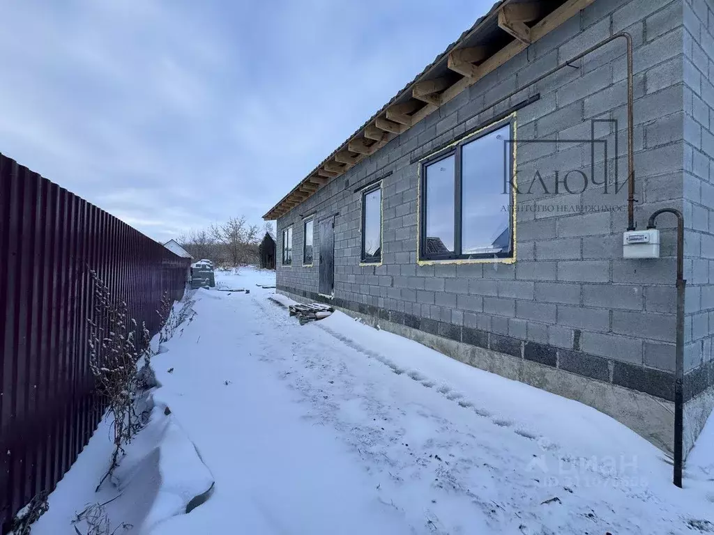 Дом в Башкортостан, Абзелиловский район, Краснобашкирский сельсовет, ... - Фото 1