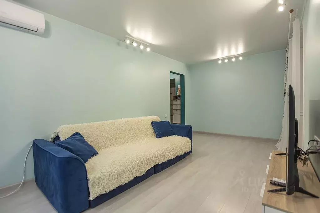 2-к кв. Приморский край, Владивосток Океанский просп., 83 (46.8 м) - Фото 2