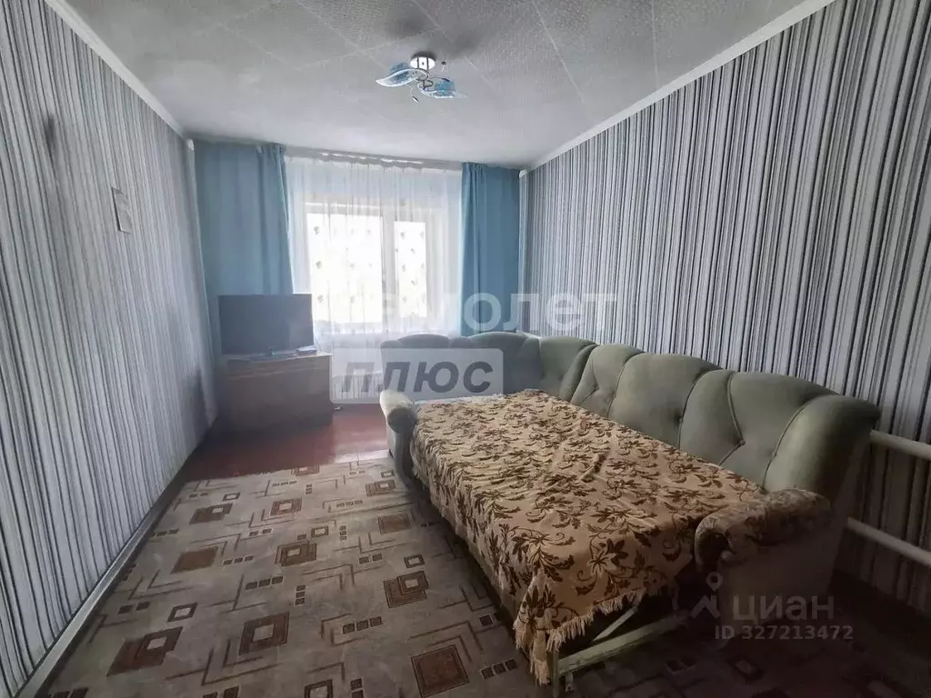 Дом в Алтайский край, Зональный район, пос. Парижская Коммуна ... - Фото 1