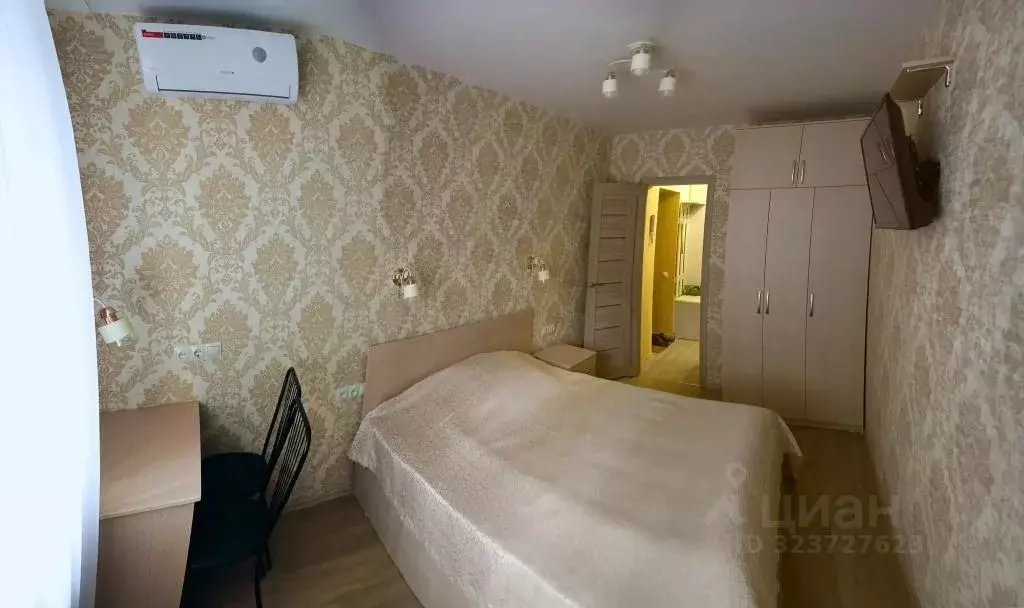 3-к кв. Омская область, Омск ул. Декабристов, 100 (60.0 м) - Фото 2