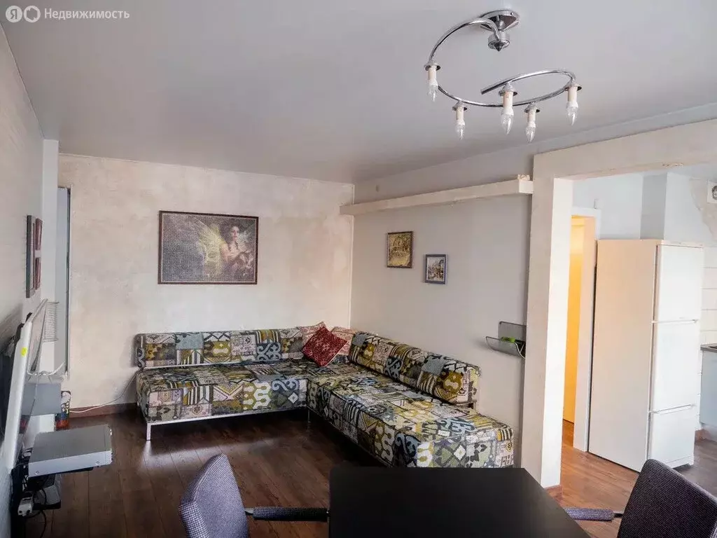 4-комнатная квартира: казань, проспект победы, 20к1 (92 м) - Фото 1