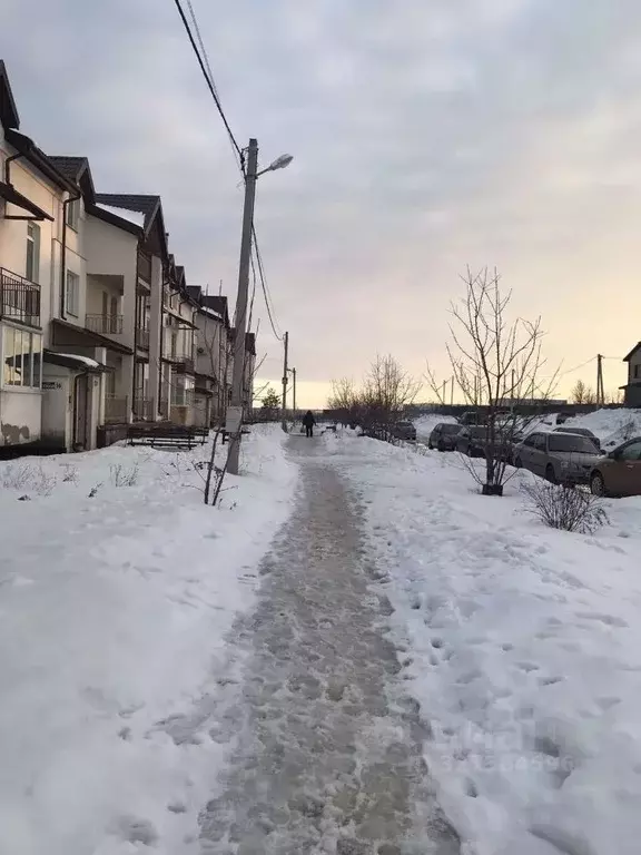 1-к кв. Воронежская область, Семилуки Южный мкр, ул. Земская, 57 (40.5 ... - Фото 1