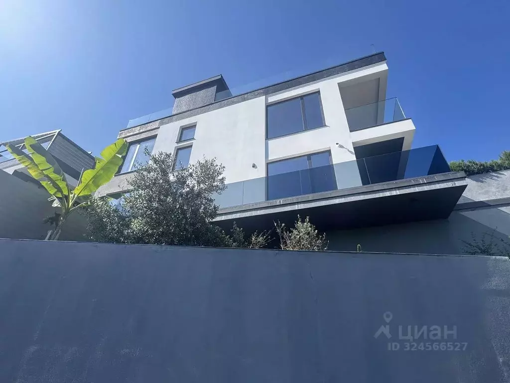 Дом в Краснодарский край, Сочи Звездная ул., 16Л (290 м) - Фото 1