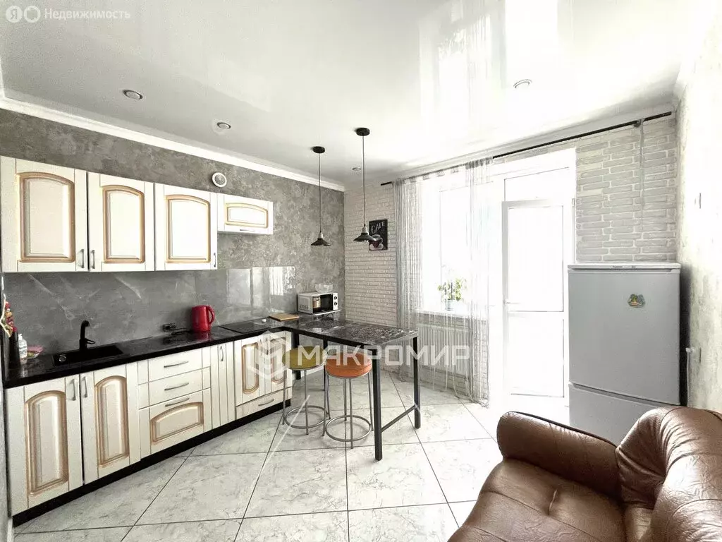 1-комнатная квартира: Брянск, Московский проспект, 68 (46.7 м) - Фото 1