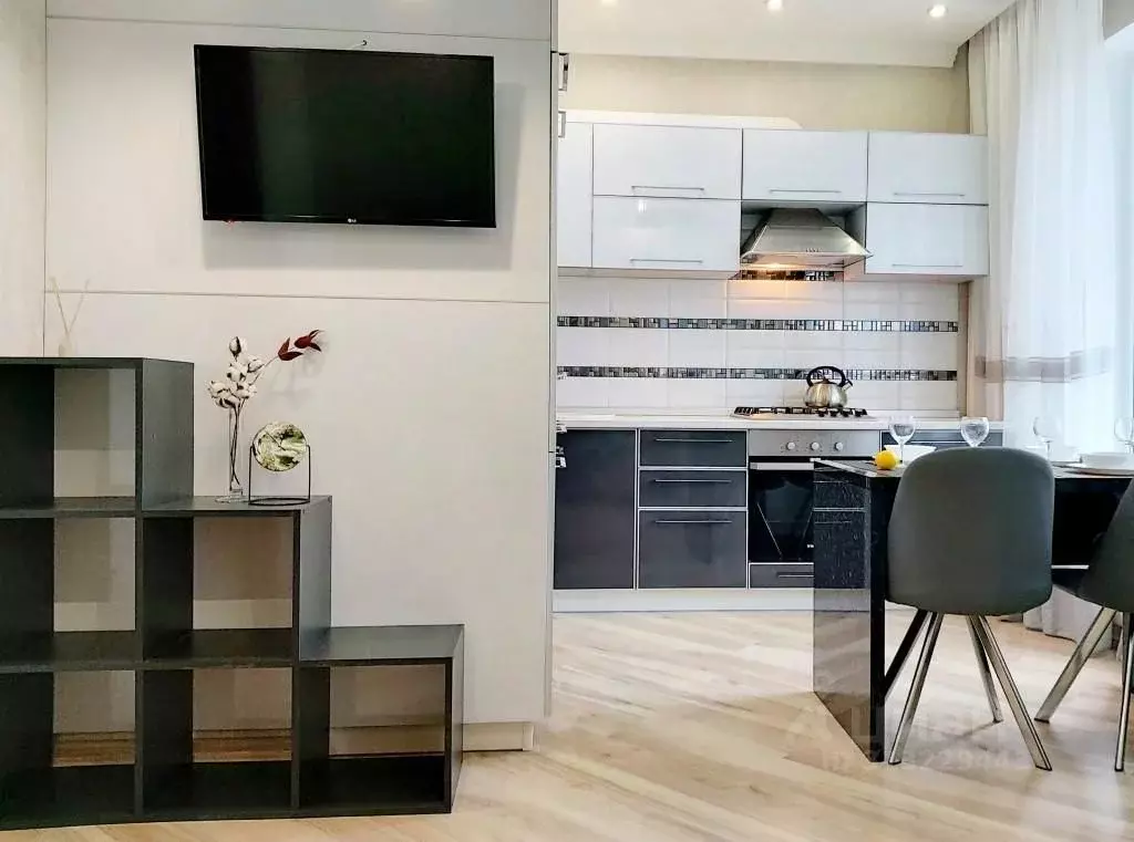 1-к кв. Краснодарский край, Геленджик ул. Шмидта, 6 (45.0 м) - Фото 1