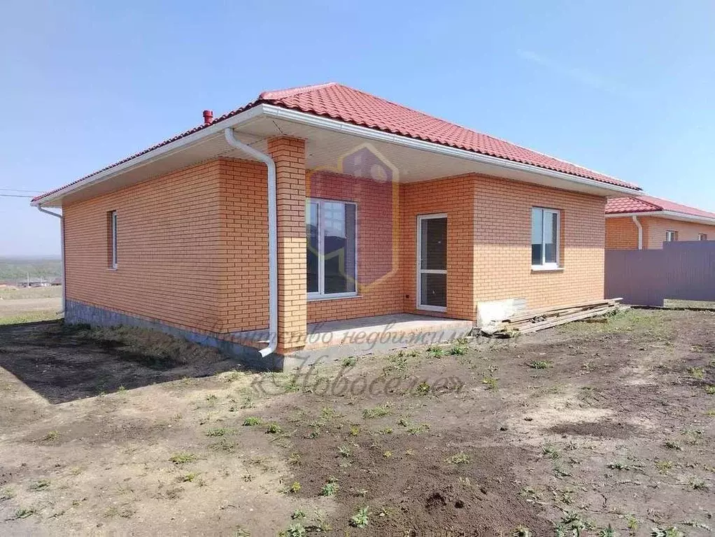 Коттедж в Белгородская область, Старооскольский городской округ, с. ... - Фото 0