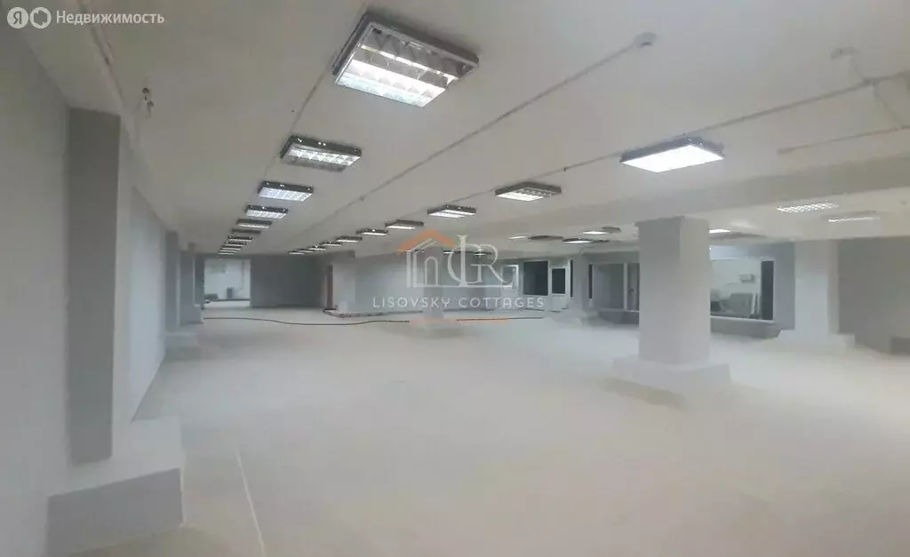 Торговая площадь (214.5 м) - Фото 1