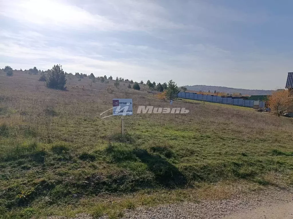 Участок в Крым, Симферопольский район, Добровское с/пос, с. Пионерское ... - Фото 2