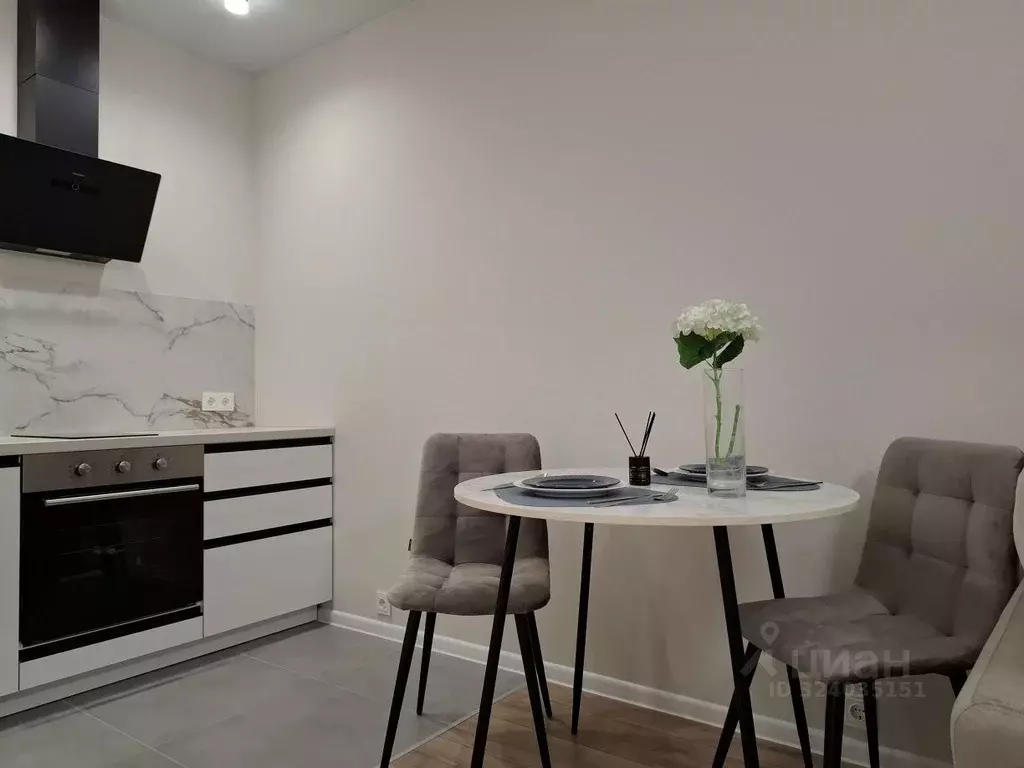 2-к кв. Кировская область, Киров ул. 4-й Пятилетки, 82 (41.0 м) - Фото 1