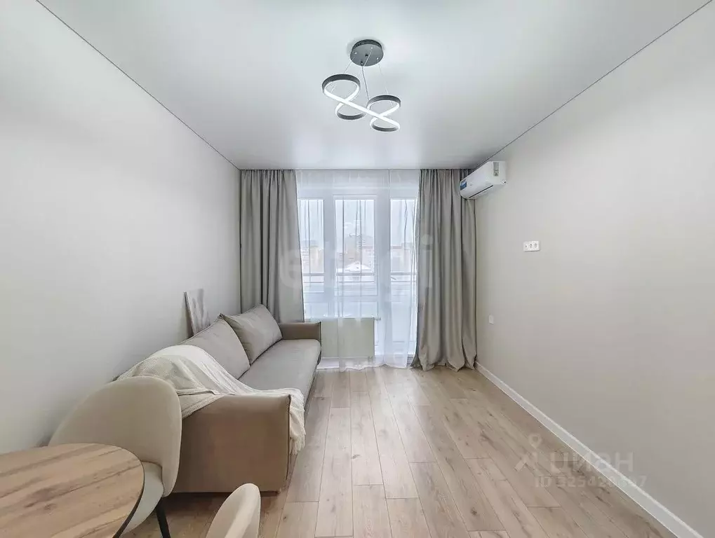 1-к кв. Тюменская область, Тюмень ул. Щербакова, 136 (48.0 м) - Фото 1