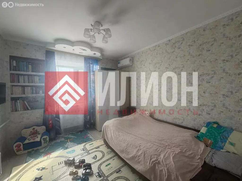 4-комнатная квартира: Феодосия, улица Челнокова, 102 (85.9 м) - Фото 2