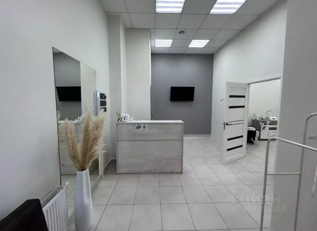 Помещение свободного назначения в Татарстан, Казань ул. Лукина, 48И ... - Фото 1