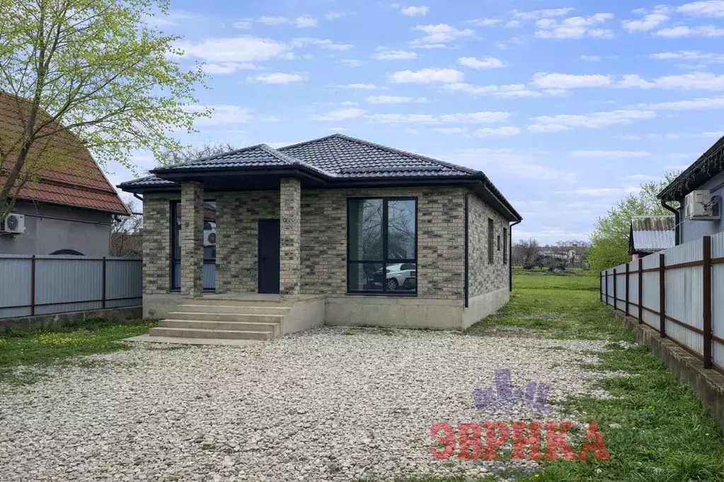 Дом в Краснодарский край, Крымск ул. Фурманова, 31 (94 м) - Фото 2