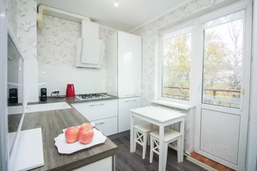 1-к кв. Сахалинская область, Южно-Сахалинск Южная ул., 20 (34.7 м) - Фото 1