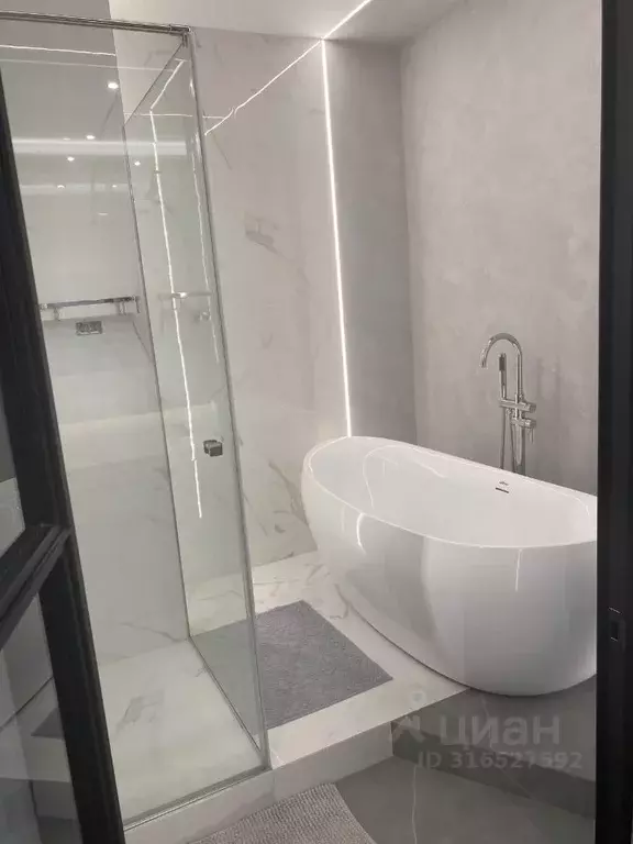 2-к кв. Санкт-Петербург Ушаковская наб., 3к4 (71.0 м) - Фото 1